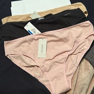 Calvin Klein lot of 3 Bikini Undies Tan pink black Size 1x New